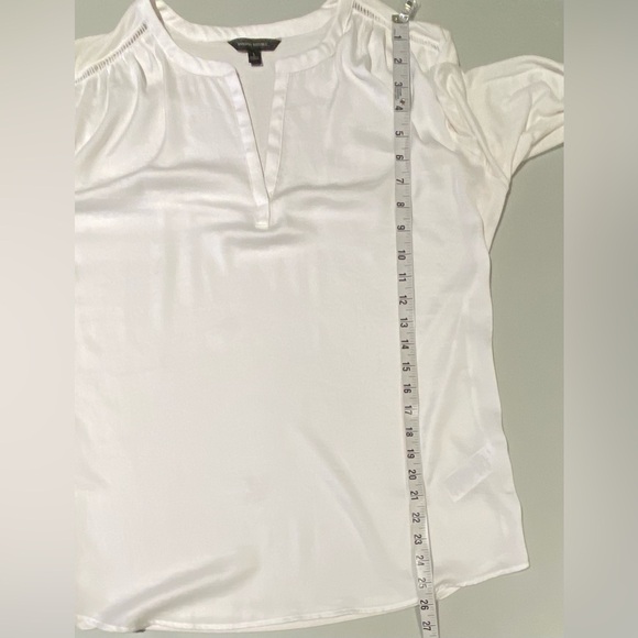 Banana Republic White Long-Sleeve Satin-Front Top, size L - Picture 7 of 8